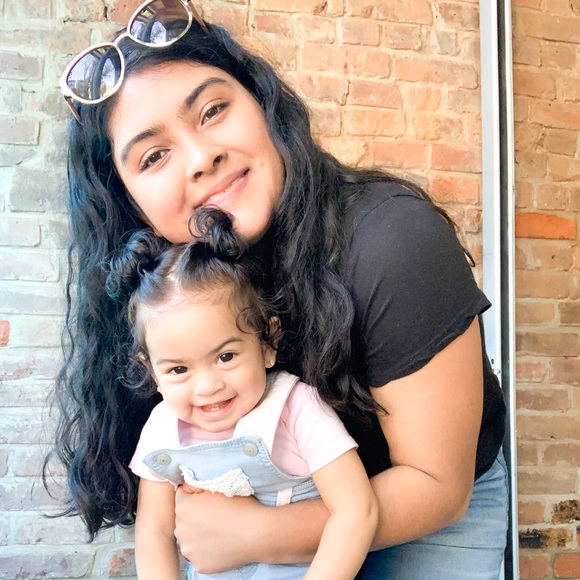 Meet your Posher, Vivian - Picture 1 of 1